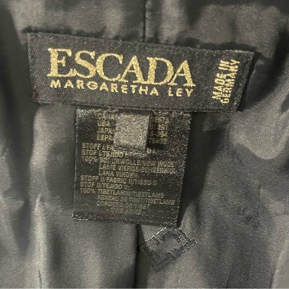 ESCADA Margaretha Ley Vtg 80’s Black Cropped Wool Gold Crest Button Jacket Sz 42 - Picture 12 of 16